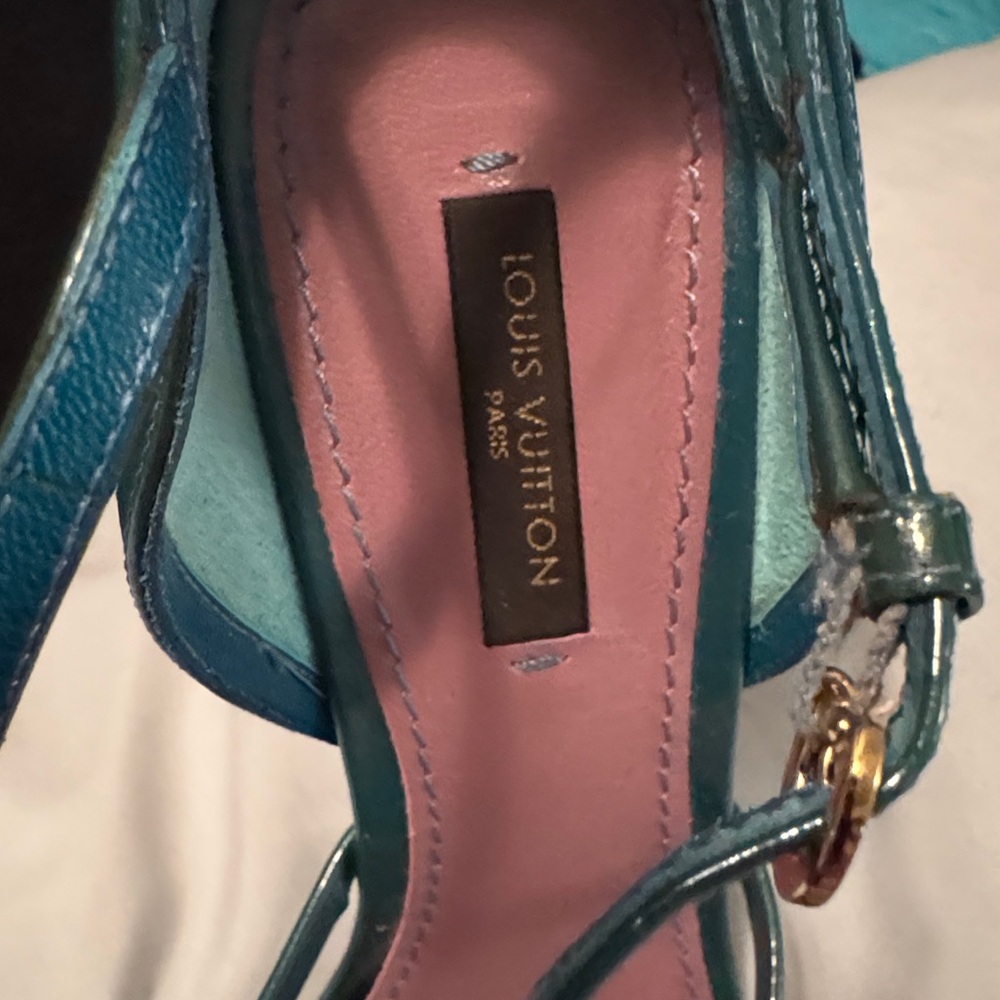 Louis Vuitton Teal Patent Leather Wedge Sandal with Logo Plaque - Picture 4 of 8